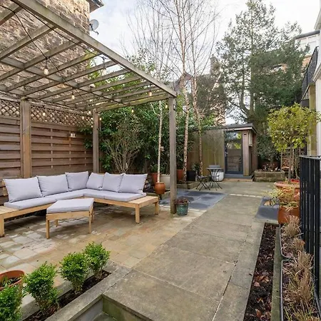 Westcourt By Rmg * Harrogate