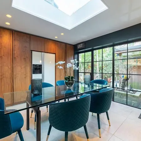 Westcourt By Rmg * Harrogate