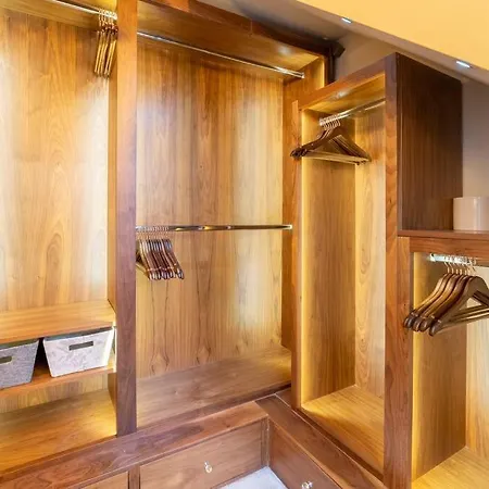 Apartment Westcourt By Rmg *