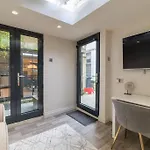 Westcourt By Rmg