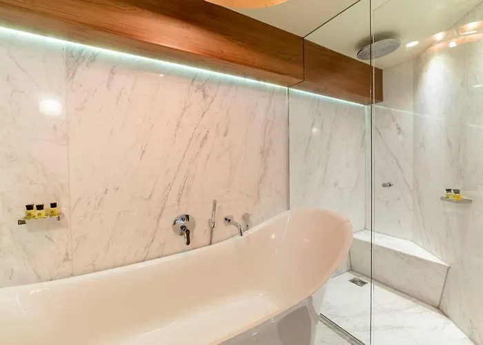 Westcourt By Rmg הרוגייט